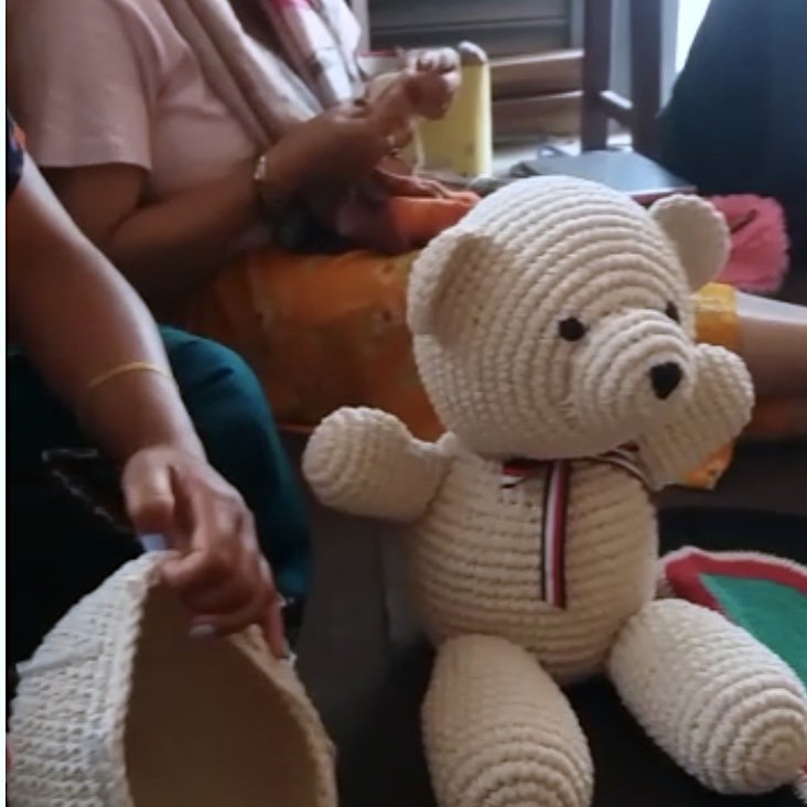 Luna - Leena beer grote Luna gebroken wit - katoen (incl. donatie) handgehaakt in Nepal - Smart Simple