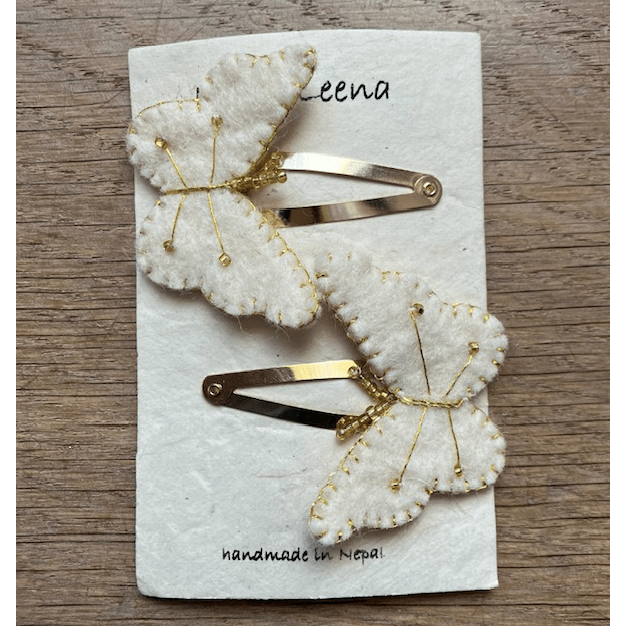 Luna - Leena haarspeldjes vlinder 2x - gebroken wit & goud - viltwol - handgemaakt in Nepal - Smart Simple