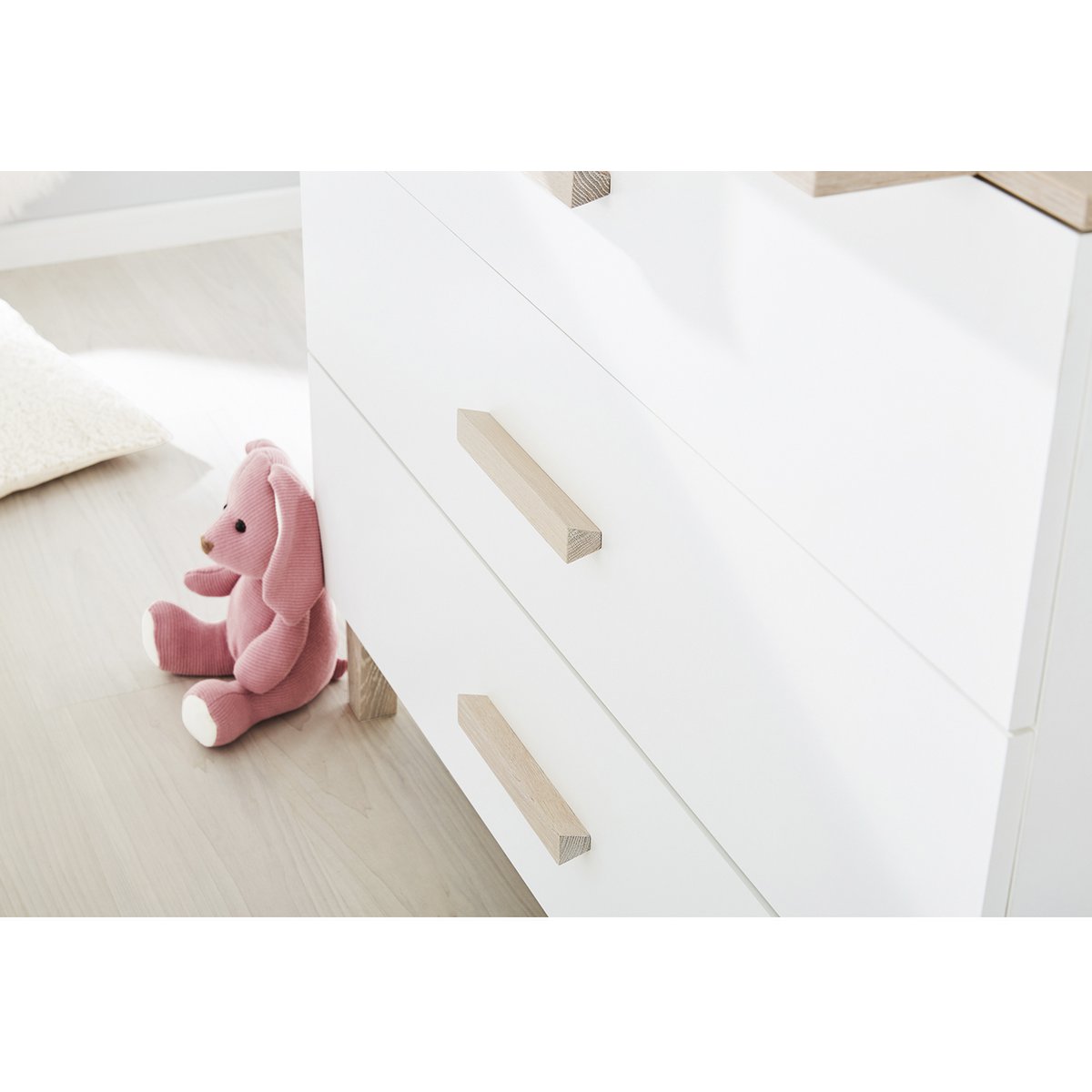 Kwekerij 'Lumi' breed 3 delen: ledikant, brede commode, 2 - deurs kledingkast - Smart Simple