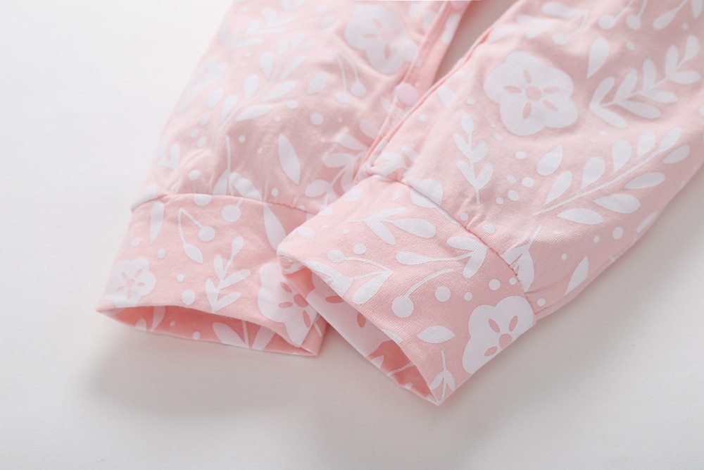 Roze Droom Romper – Comfortabele babypyjama met lange mouwen