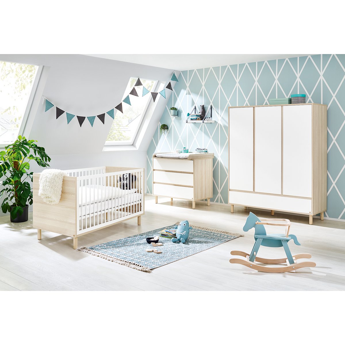 Kwekerij 'Flow' breed groot 3 delen: ledikant, brede commode, grote kledingkast - Smart Simple