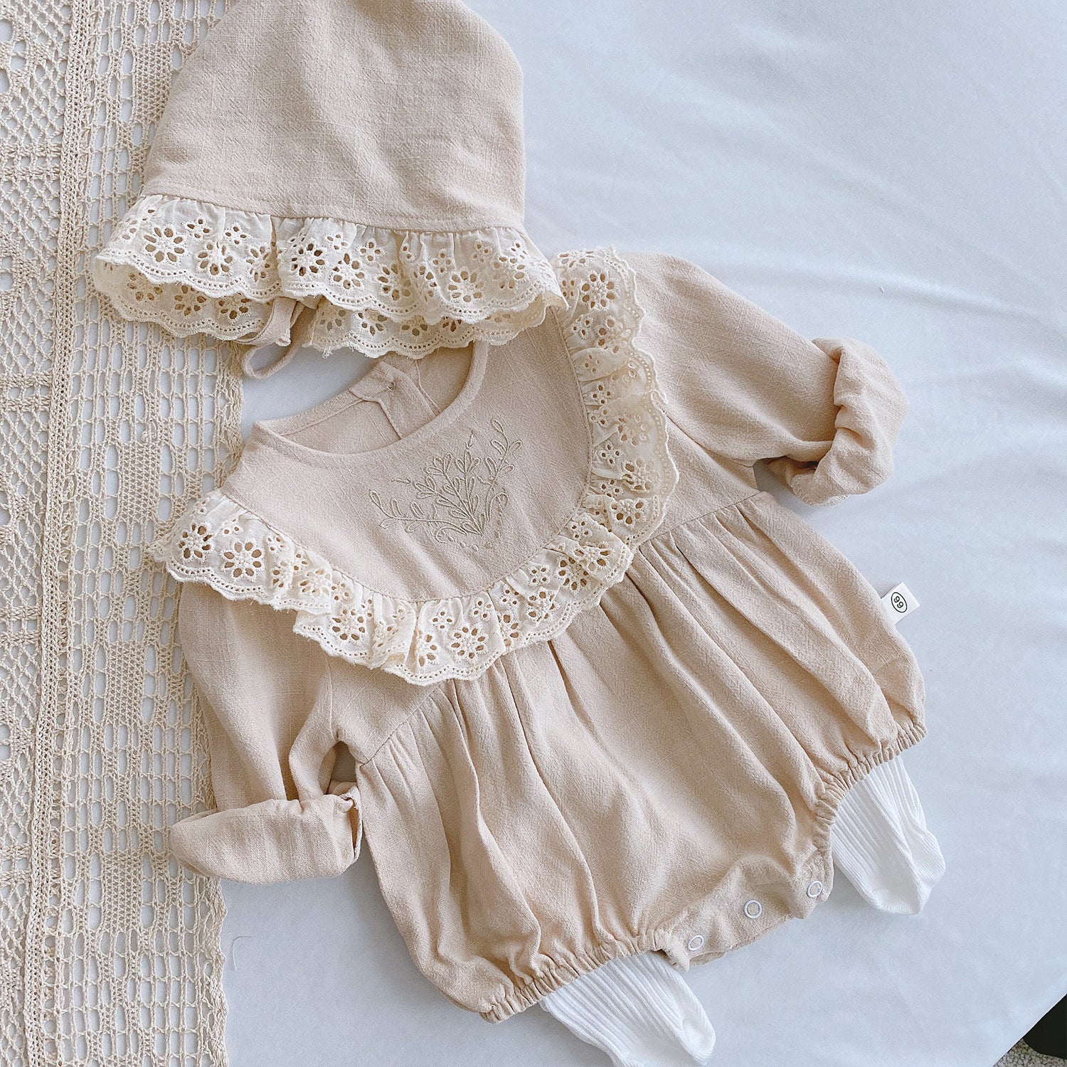 Lente Romper met Gratis Muts – Kantjurkje voor Baby’s (1 Jaar Feestoutfit) - Smart Simple