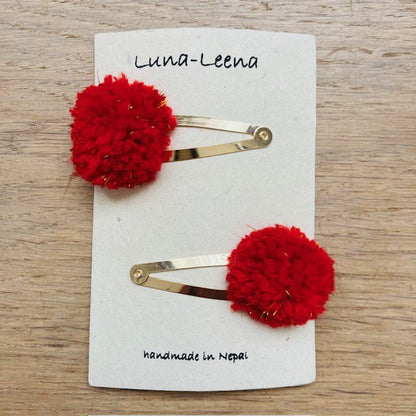 Luna - Leena haarclips pom pom 2x - rood & goud - zachte wol - handgemaakt Nepal - Smart Simple